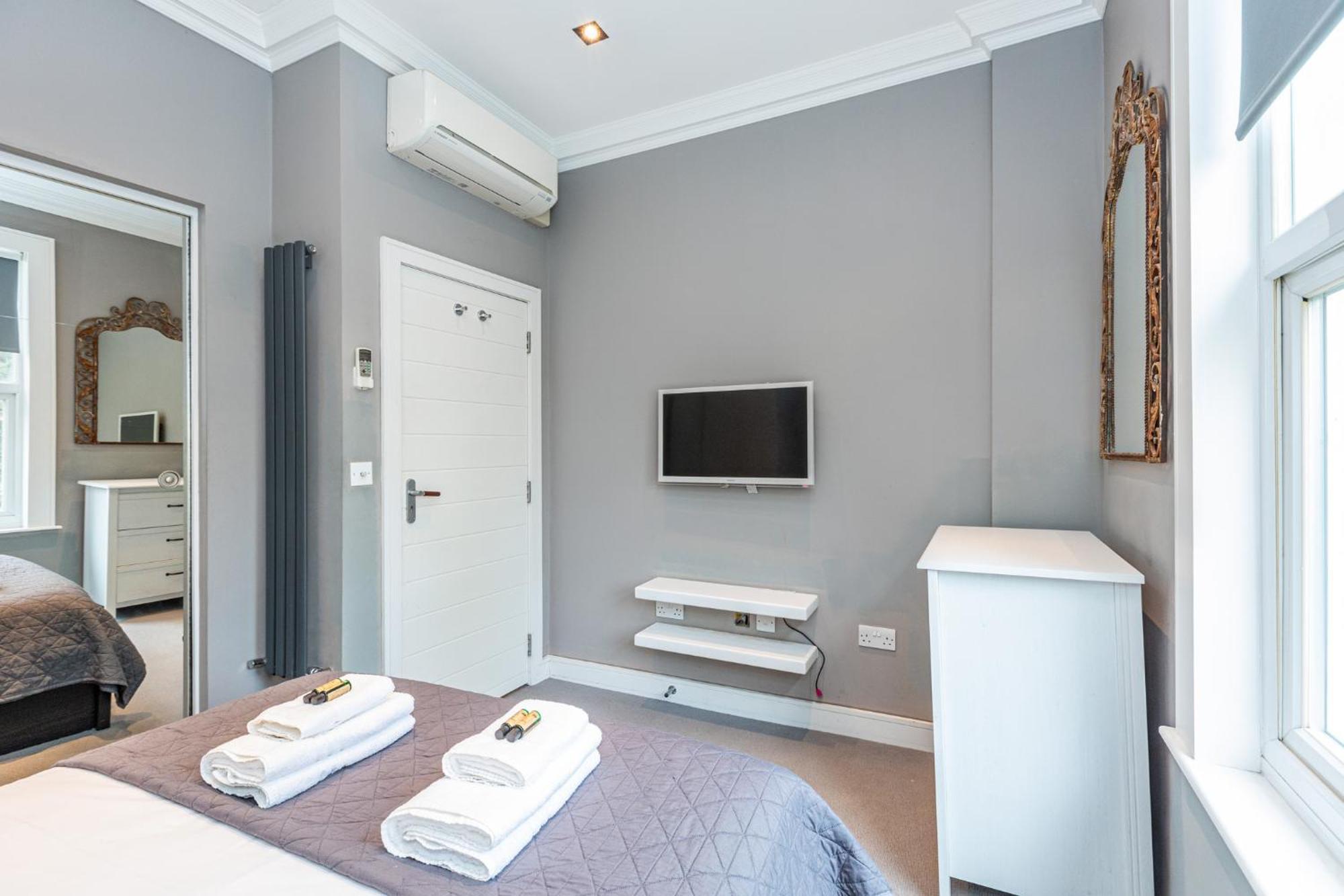Beautiful 1Br, 2 Min Putney Train St, 5Min To Tube Appartement Londen Buitenkant foto